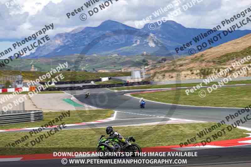 cadwell no limits trackday;cadwell park;cadwell park photographs;cadwell trackday photographs;enduro digital images;event digital images;eventdigitalimages;navarra;no limits trackdays;peter wileman photography;racing digital images;trackday digital images;trackday photos